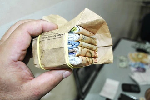 Homem cai no “golpe do paco” e perde todo dinheiro no centro de PG