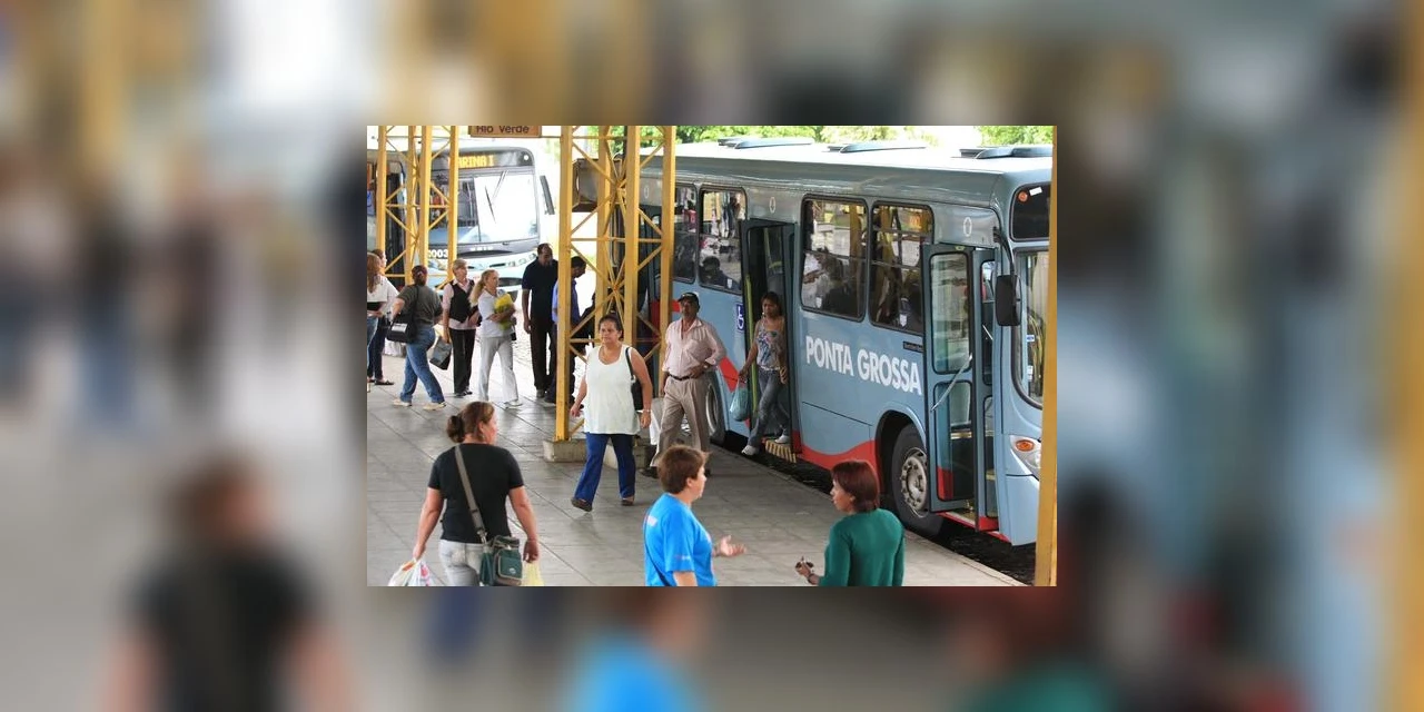 Motoristas e cobradores protestam contra as reformas da previdência trabalhista