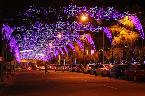 Ruas do centro de PG podem ter bloqueios para instalação da iluminação natalina