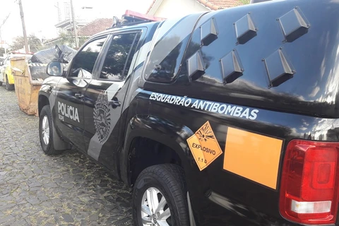 Polícia encontra artefato explosivo dentro de residência em PG