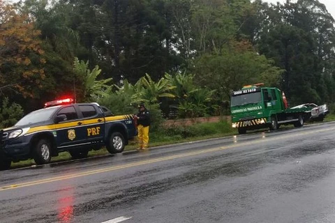 Motorista com carteira cassada causa acidente em Ipiranga