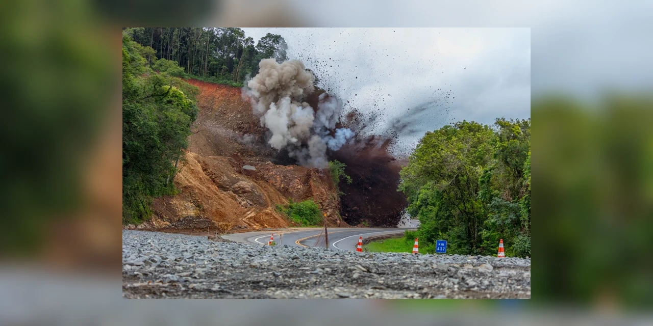 CCR RodoNorte realiza detonação de rochas na BR 376 nesta quarta (13)