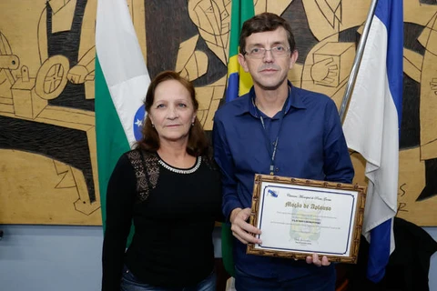 Secretário da Fazenda recebe Moção de Aplausos na Câmara