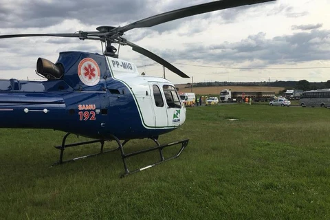 Helicóptero do Samu atende trabalhador atropelado na PR-151