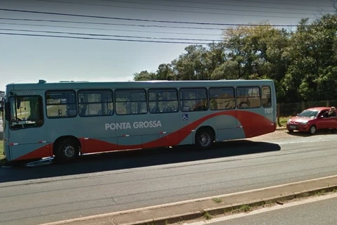 Ladrão é detido por populares após roubar ônibus em Uvaranas