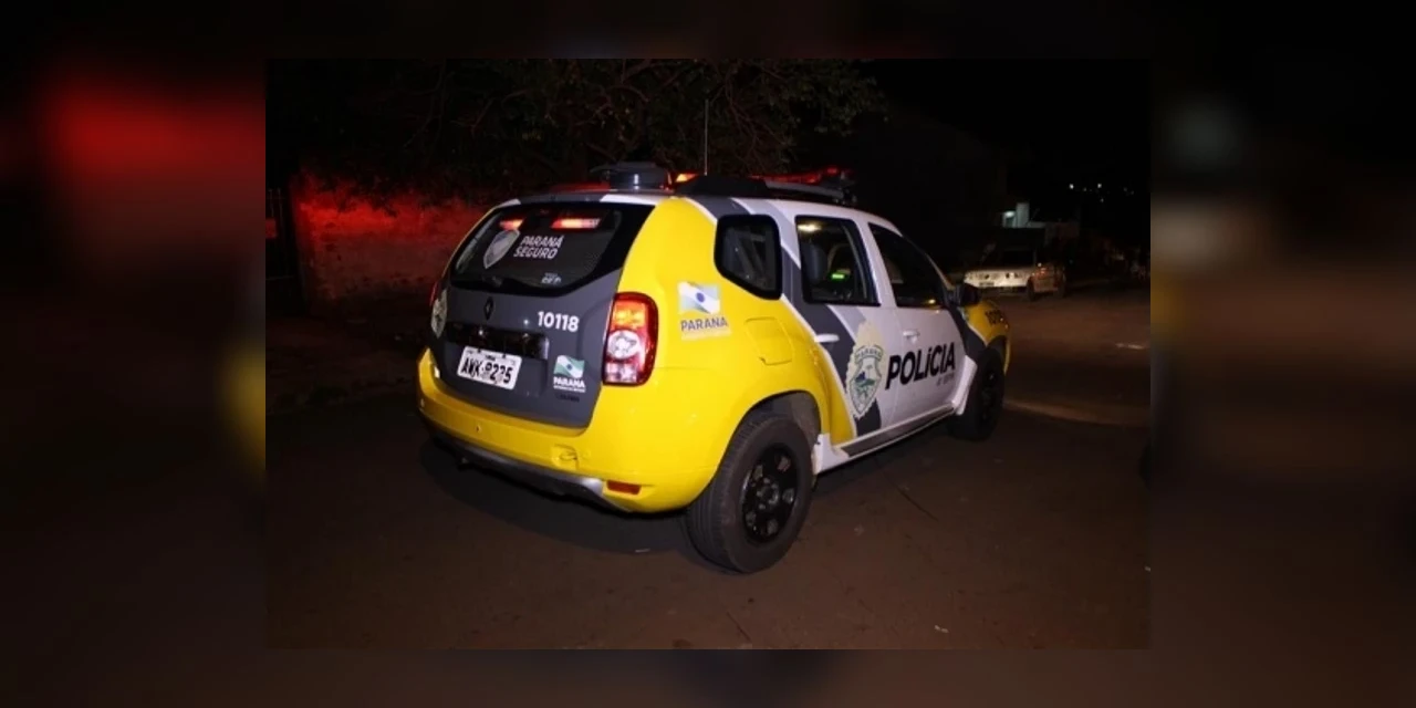 Polícia encontra drogas e homem morto dentro de carro em Carambeí