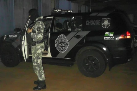 Choque apreende drogas e fecha ponto de trafico em PG