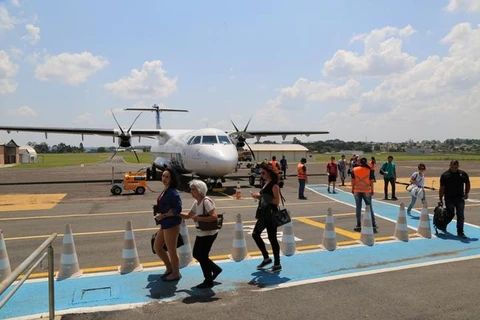 Pousos e decolagens no Aeroporto Sant’Ana aumentam 250% em março