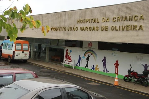 Bebê sofre queimaduras com água quente em Ponta Grossa