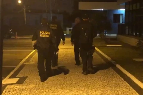 Policia Federal realiza operação para combater facção criminosa que atua dentro de penitenciaria