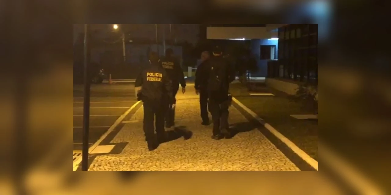 Policia Federal realiza operação para combater facção criminosa que atua dentro de penitenciaria