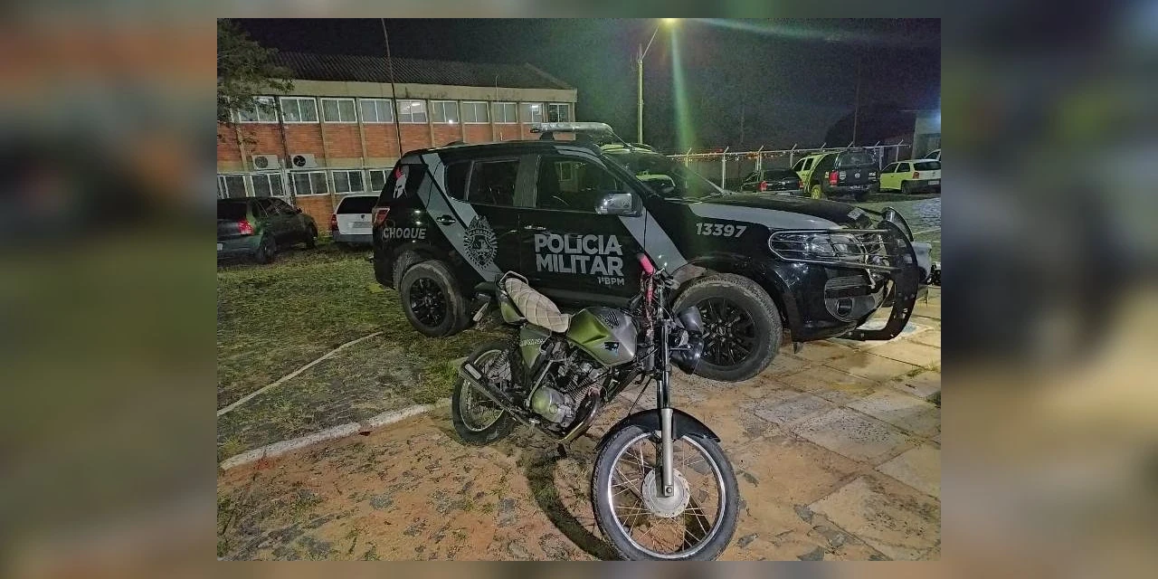 Dupla é detida com droga e motocicleta adulterada em PG
