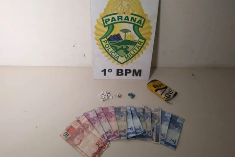 Dupla é flagrada com droga e dinheiro no centro de PG