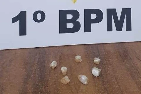 Homem é flagrado com pedras de crack no centro de Ponta Grossa