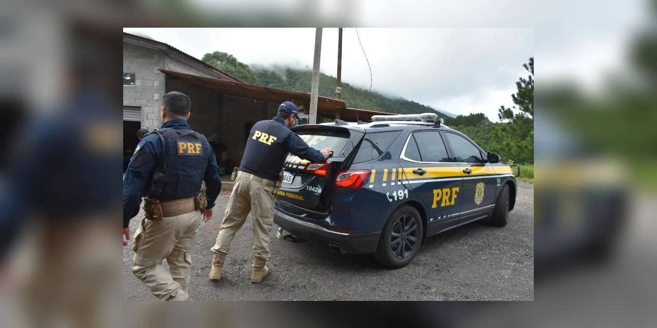 Policia troca tiros com ladrões de carga e liberta caminhoneiro feito refém no Paraná