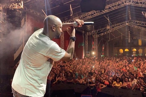 Thiaguinho fará show da sua nova turnê ‘Vibe’ em Ponta Grossa