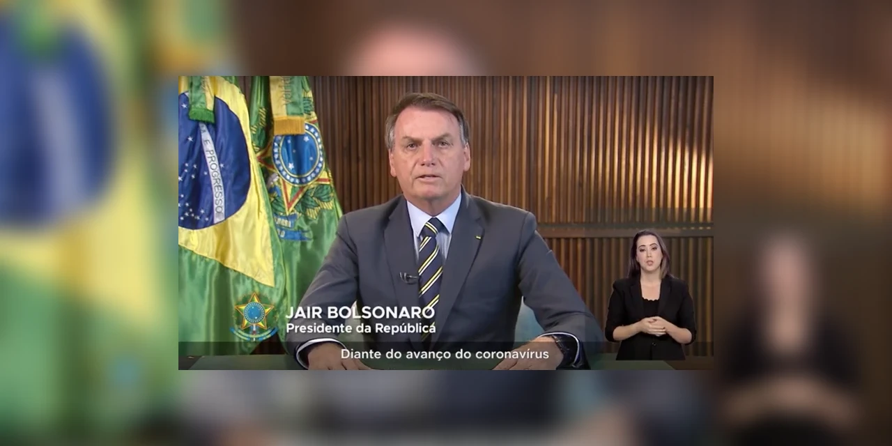 Bolsonaro afirma que não ha motivo para panico durante pronunciamento sobre coronavírus