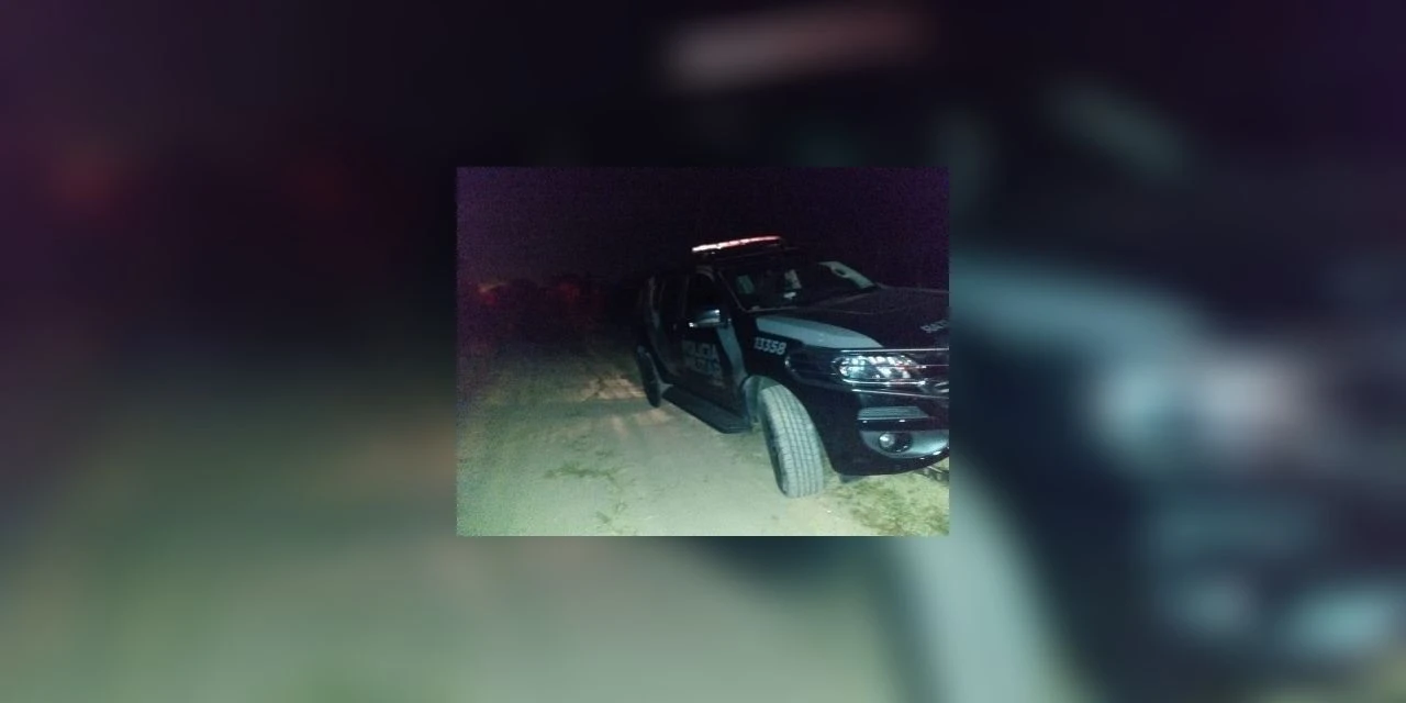 Quatro suspeitos em veículo roubado morrem em confronto com a polícia em Curitiba