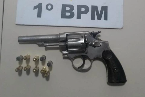 Homem ameaça a ex, mas foge quando chega a policia