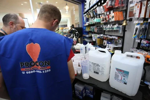 Procon, Vigilância Sanitária e Guarda Municipal apreendem lote irregular de álcool gel em Ponta Grossa