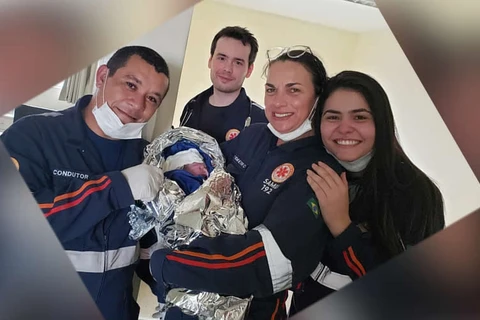 Com ajuda do Samu, bebê nasce dentro de ambulância em Ponta Grossa