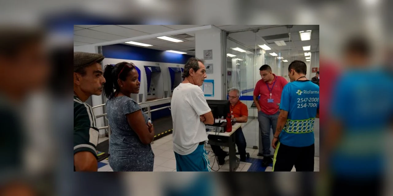 Prazo para saque imediato de até R$ 998 do FGTS acaba amanhã