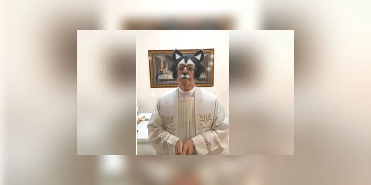 Sem perceber, Padre aparece com filtro de cachorrinho durante prece virtual