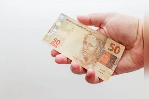 Paraná terá auxílio mensal de R$ 50 para compra de alimentos por pessoas de baixa renda