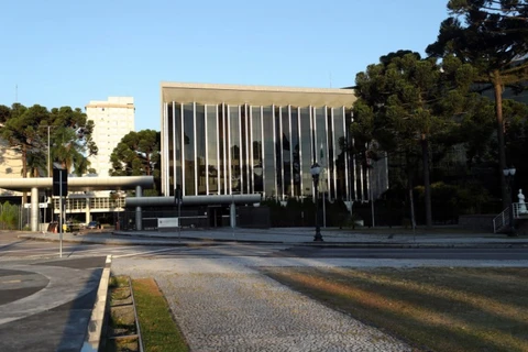 Projeto que proíbe corte de água, luz e gás retorna à pauta na Assembleia Legislativa