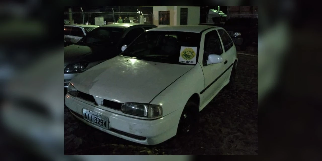 Homem é flagrado no Contorno conduzindo veículo roubado na capital