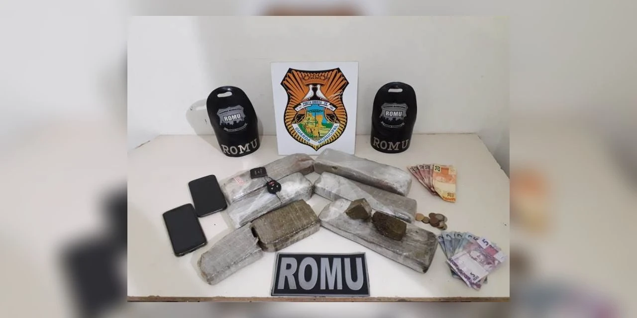 Motorista de aplicativo e cunhado são presos com quase 5 kg de maconha em PG
