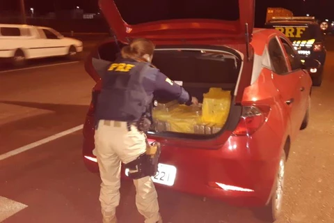 Perseguição policial termina com apreensão de 141 quilos de maconha em PG