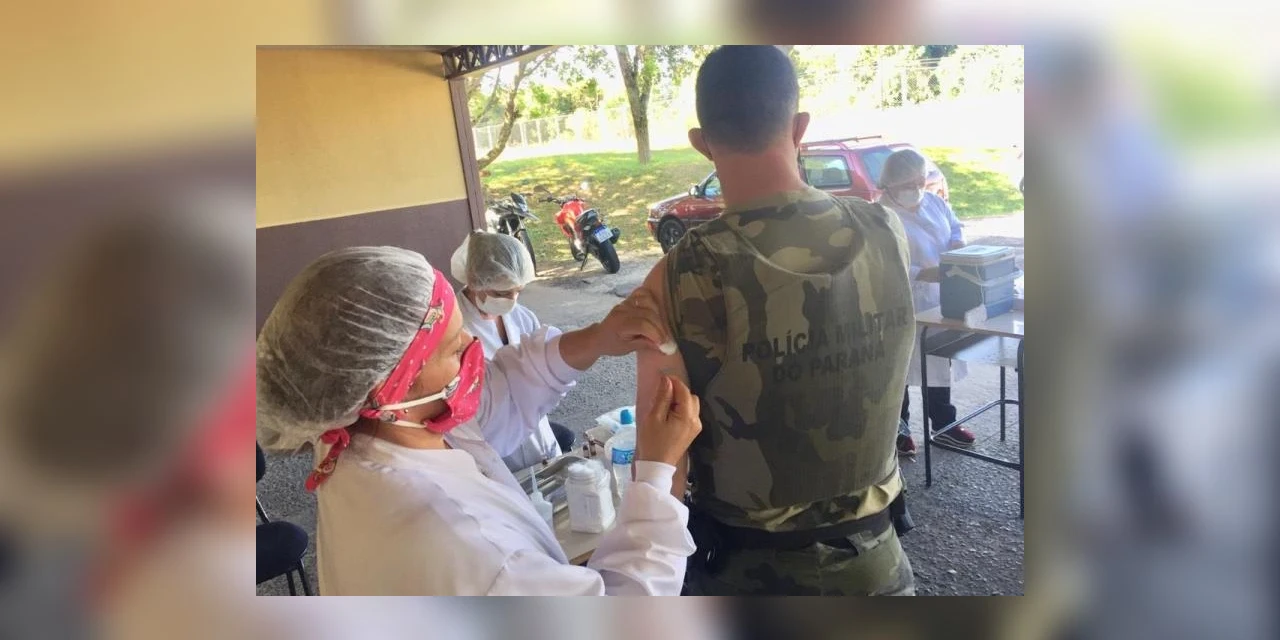 Policiais militares são imunizados contra gripe