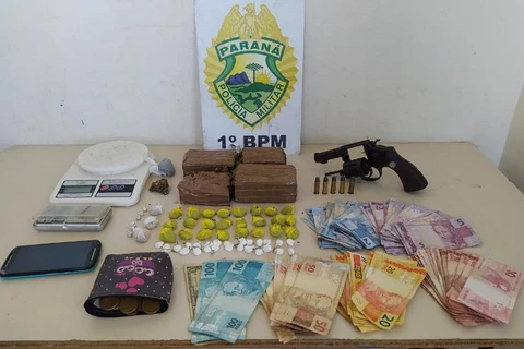 Denuncia anonima leva a policia até residencia onde funcionava trafico de drogas