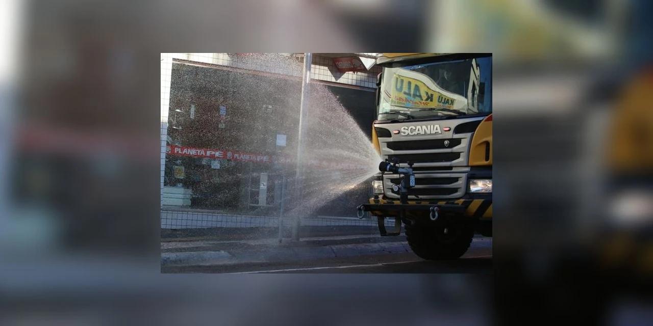 Carro de combate ao coronavírus fará desinfecção da área central de PG nesta quinta