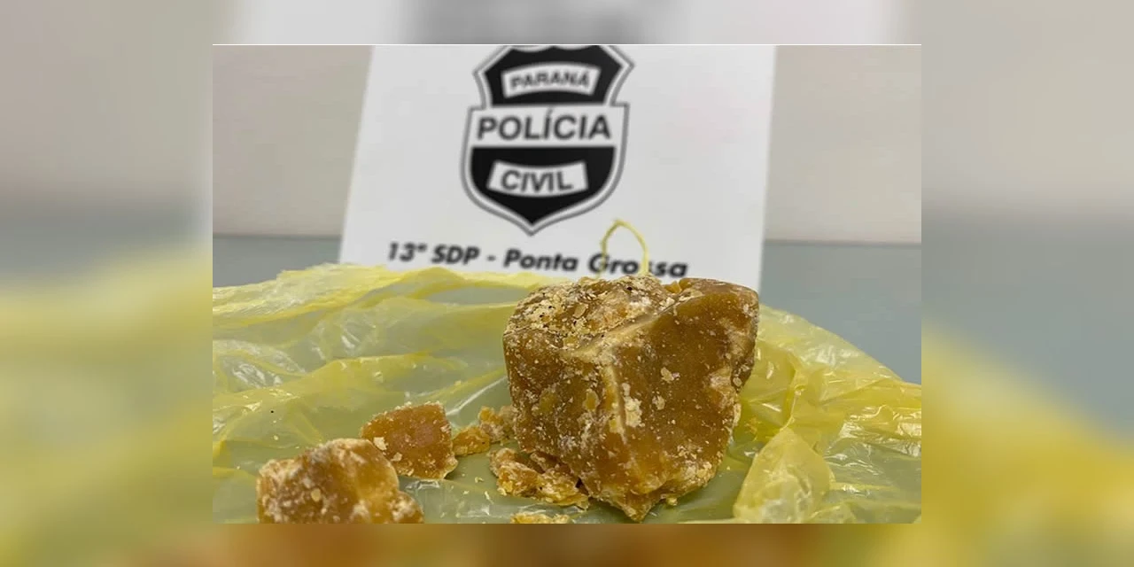 Casal é preso por trafico de drogas na Palmeirinha