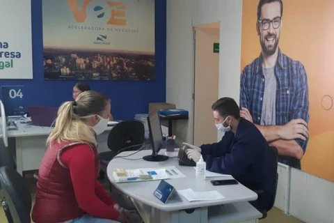 Prefeitura inicia entrega do Cartão Comida Boa para MEIs