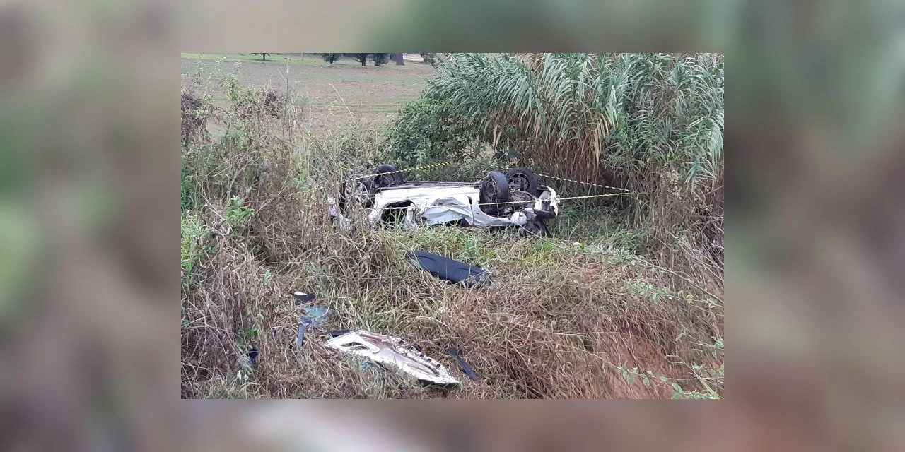 Motorista morre após perder controle de veículo e capotar na BR-277
