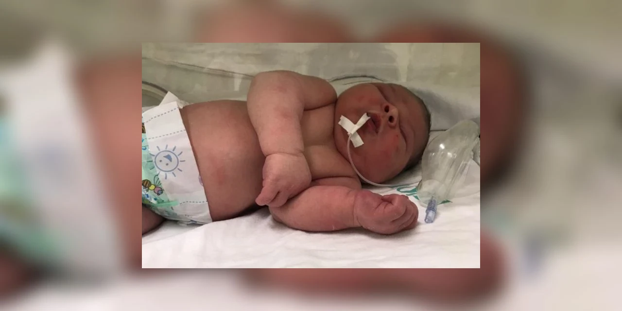 Menino nasce com 5,2 kg e chama atenção em hospital do Paraná