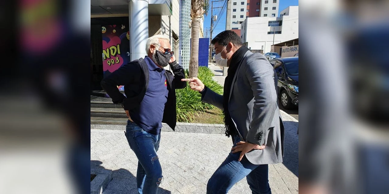 Rangel da bronca no "Velho Larde" que estava batendo perna pela ruas de PG