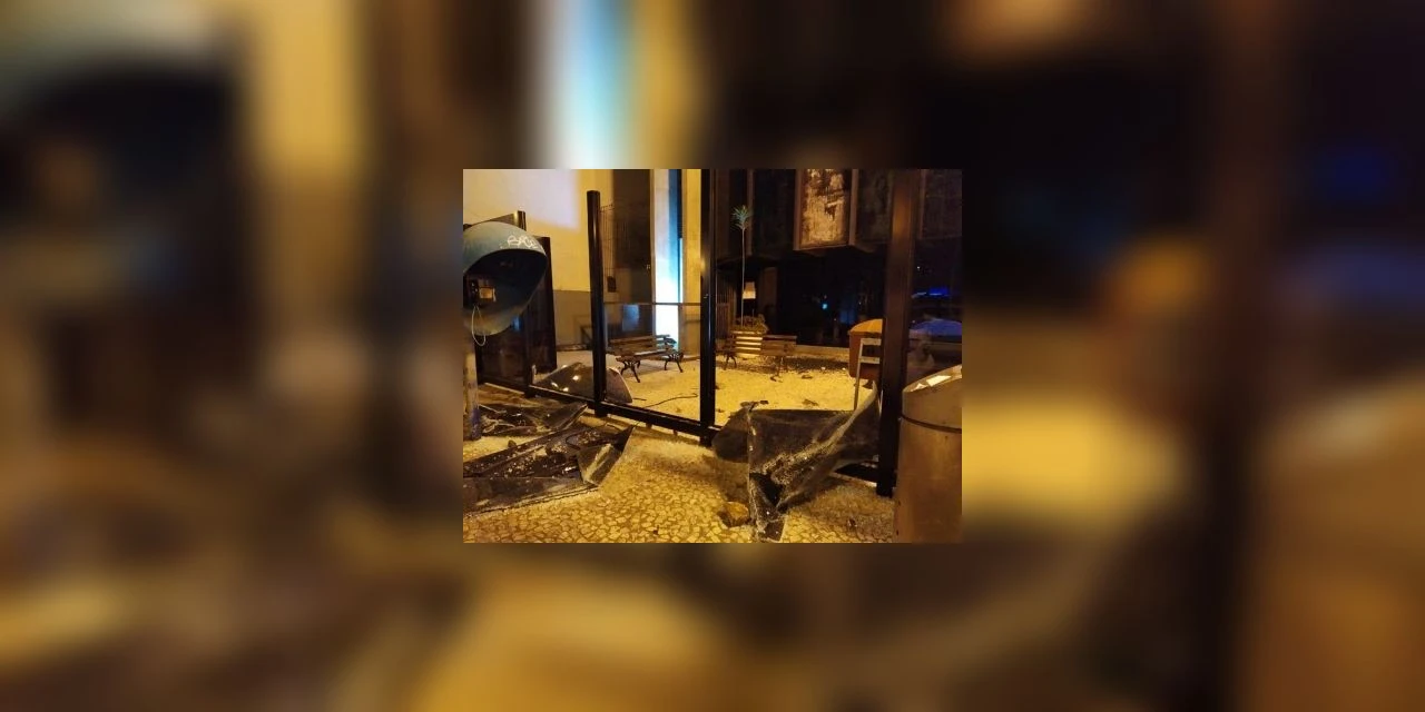 Protesto anti-racista termina em vandalismo e com intervenção da polícia no Centro de Curitiba