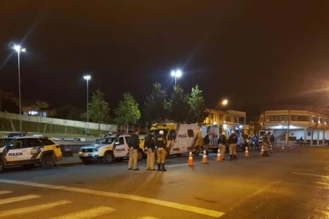 Blitz flagra condutores dirigindo sob efeito de álcool e sem CNH em Pirai do Sul