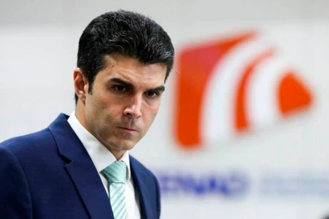 Governador do Pará Helder Barbalho é alvo da PF em operação sobre compra de respiradores.