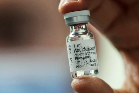 Pesquisadores de Oxford anunciam que dexametasona teve eficácia no tratamento de Covid-19