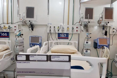 MP faz operação contra fraudes na compra de respiradores no Rio