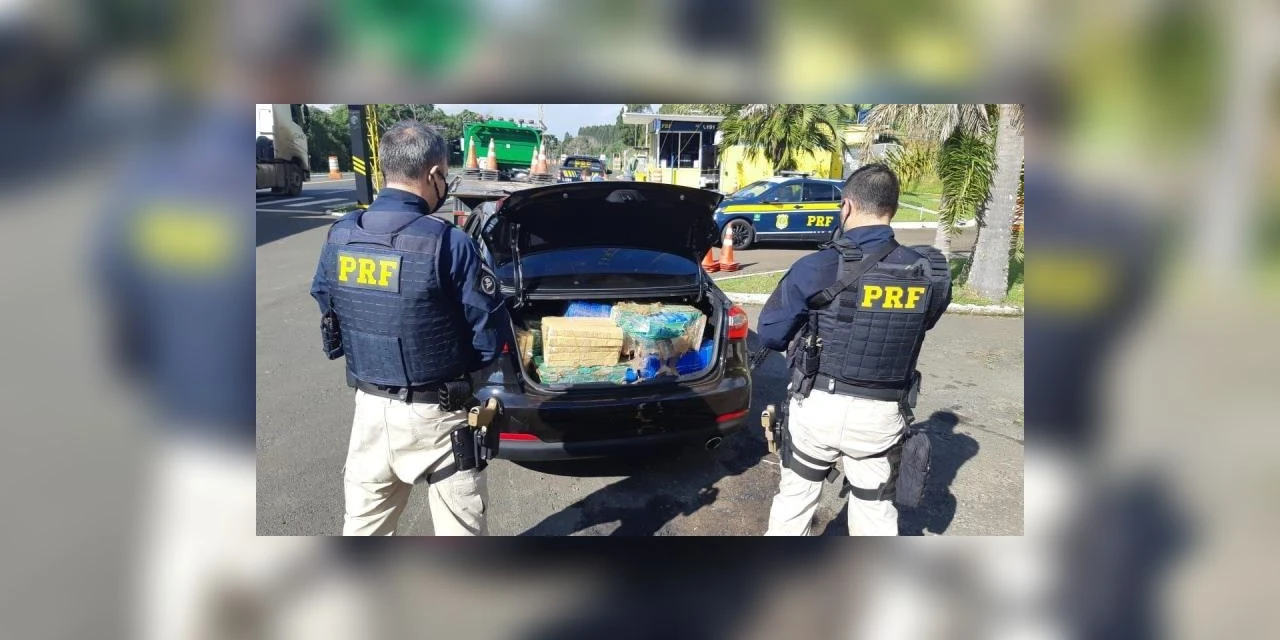 PRF apreende quase 2 toneladas de maconha em menos de 24 horas no Paraná