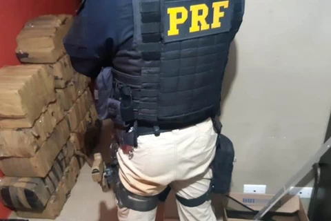 Operação Tamoio II da PRF apreende mais de 200 quilos de maconha em Tibagi