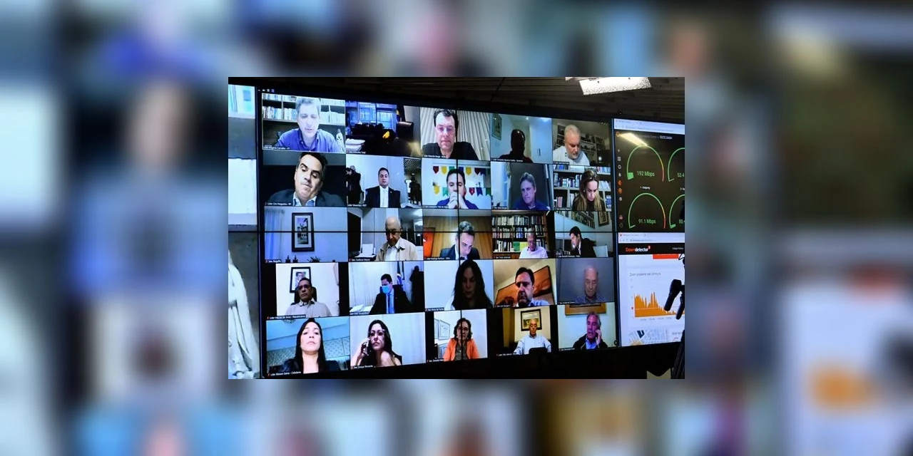 Senado aprova adiamento das eleições para 15 e 29 de novembro