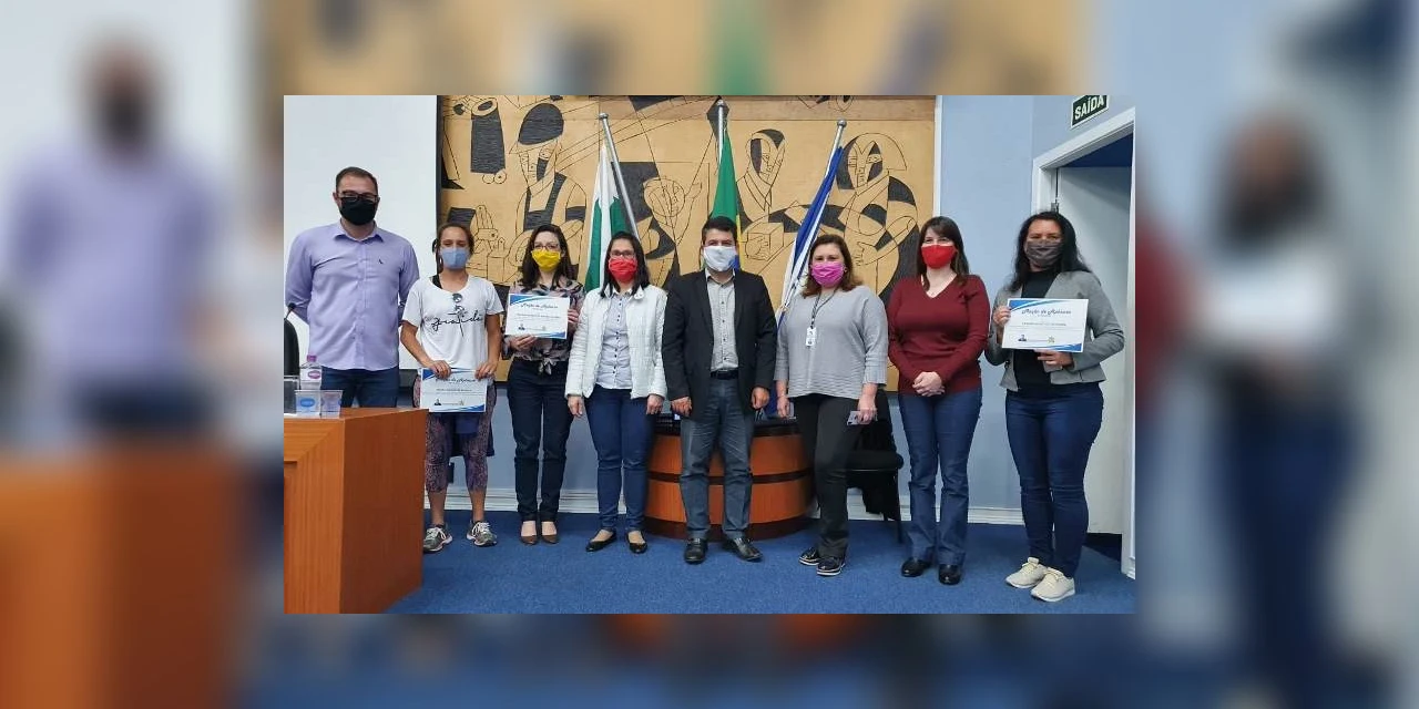 Profissionais da Saúde Mental recebem moção de aplauso da Câmara de vereadores