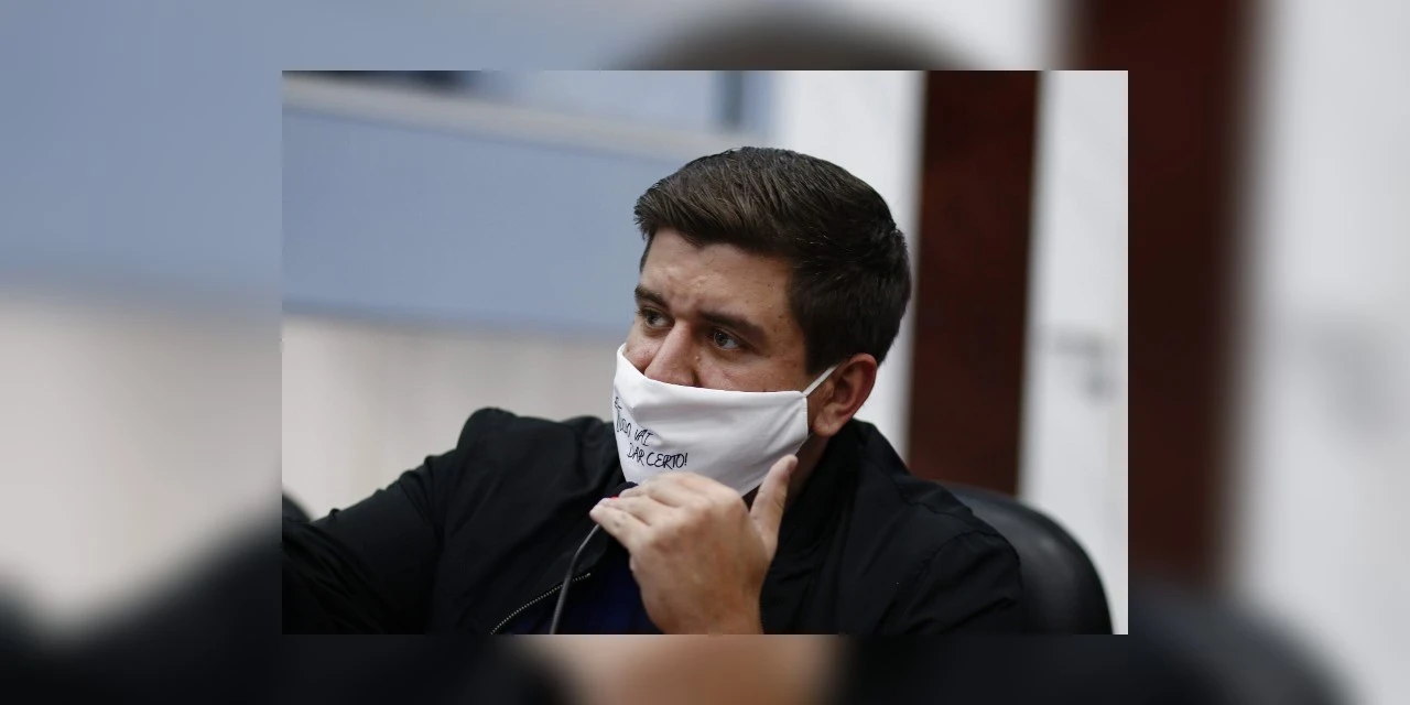 Vinícius Camargo reforça combate ao uso de drogas